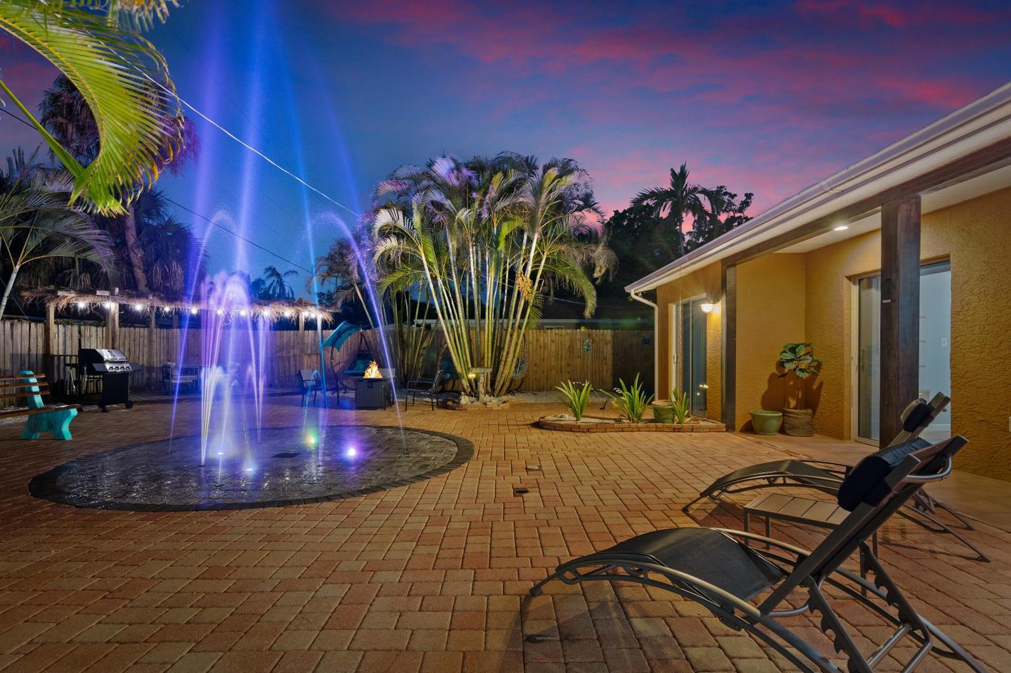 Coastal Villa W Amazing Courtyard - Splash Pad! Sarasota Exterior foto