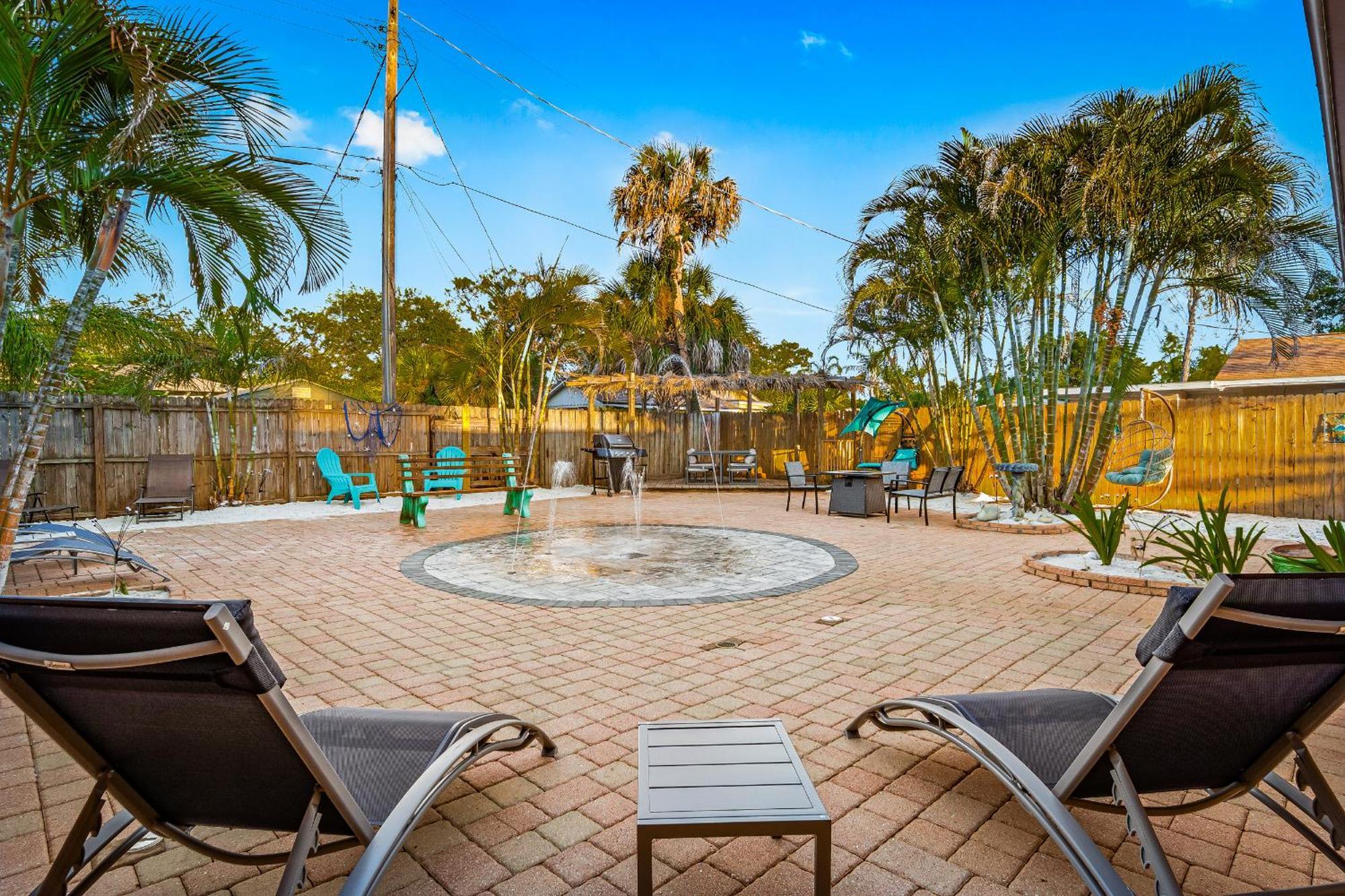 Coastal Villa W Amazing Courtyard - Splash Pad! Sarasota Exterior foto